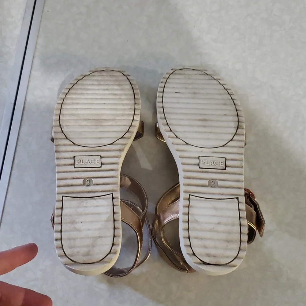 Girls sandals- rose gold-‎ size 3